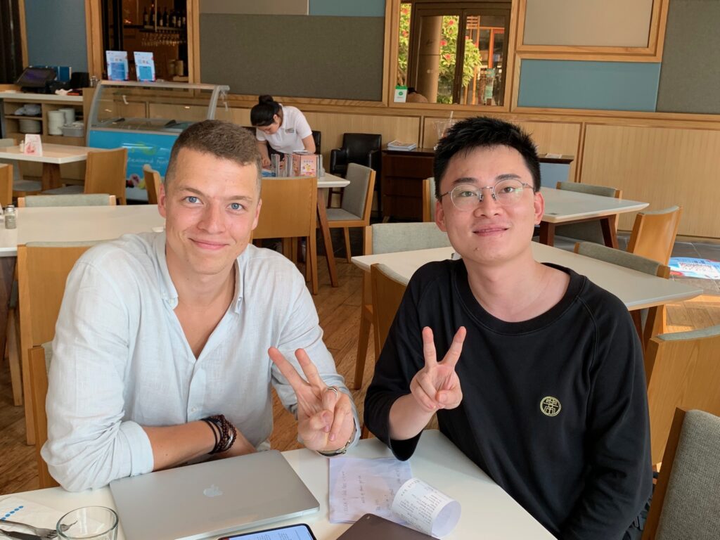 7599E88D-EE1F-4C28-A87B-123440364D8E